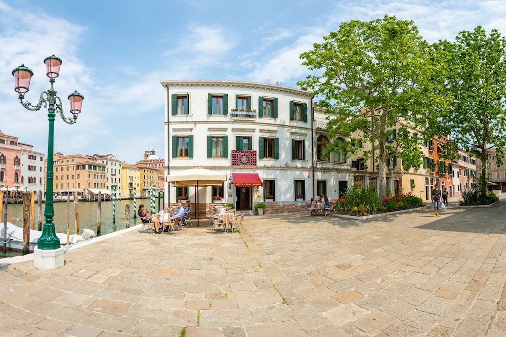 Фото Hotel Canal Grande