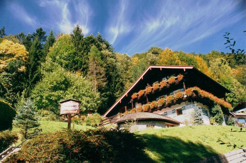 Фото Gaestehaus Bergwald