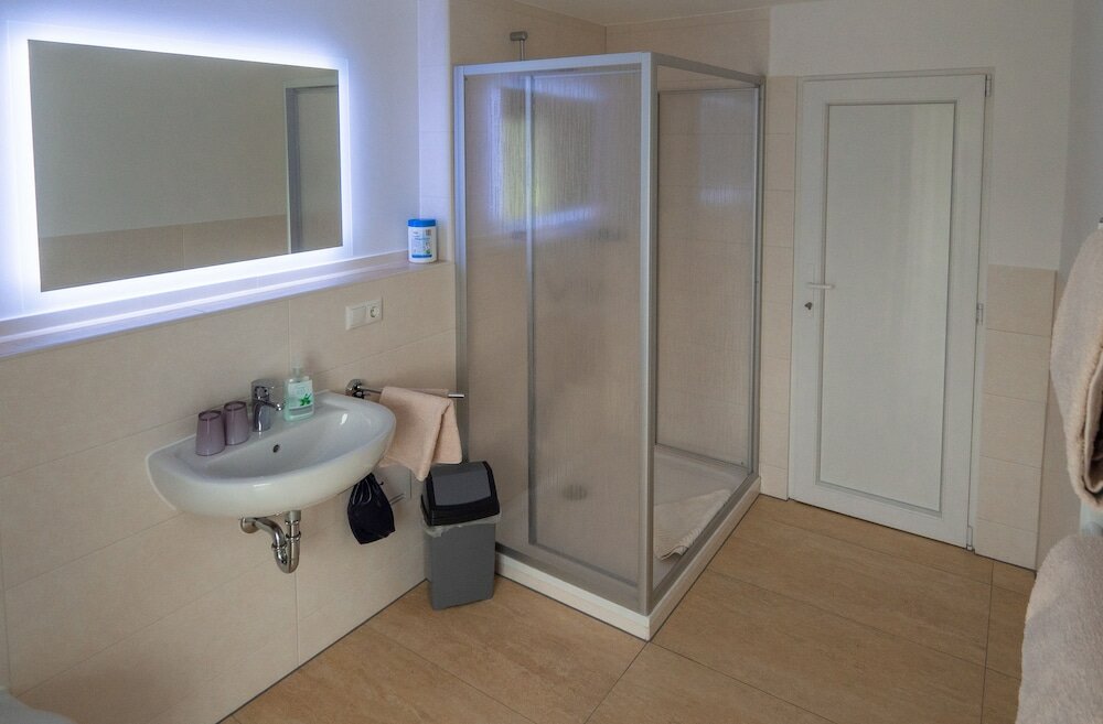 Фото Gaestehaus Bergwald