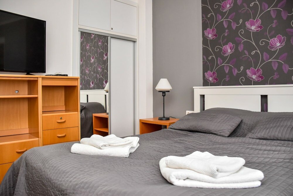 Фото Diamond Astoria 5 sun-lit apartment