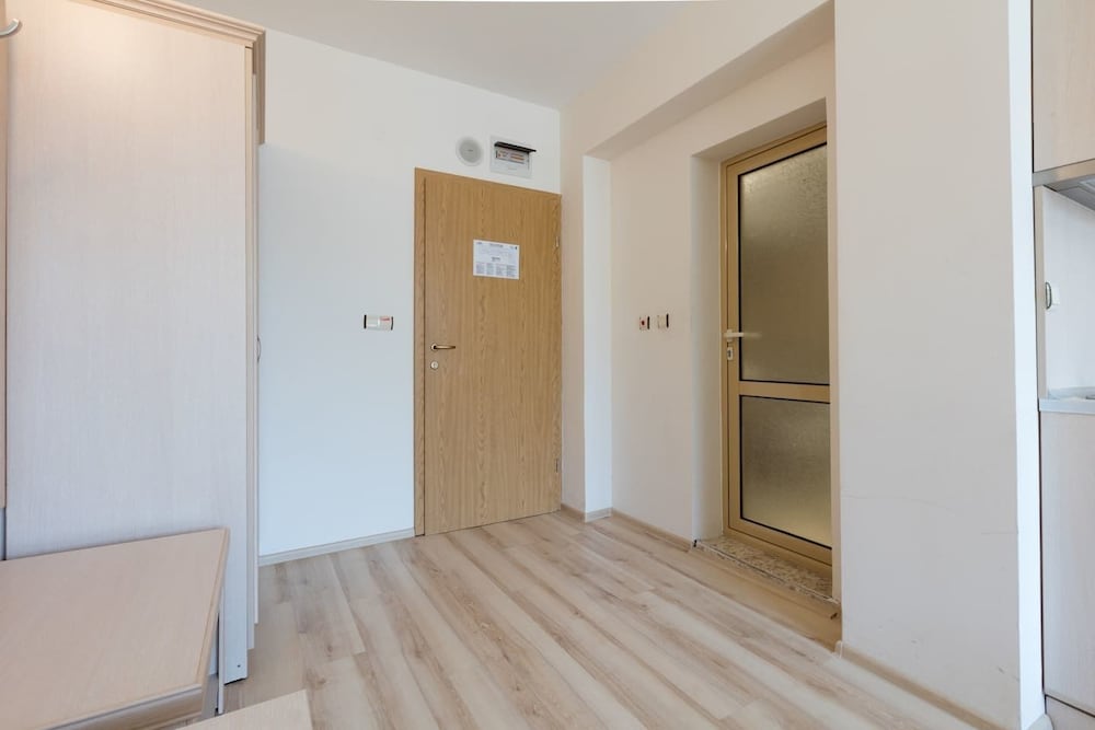 Фото Studio with Pool View