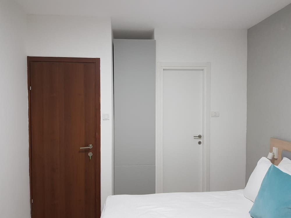 Фото Airport Guest House