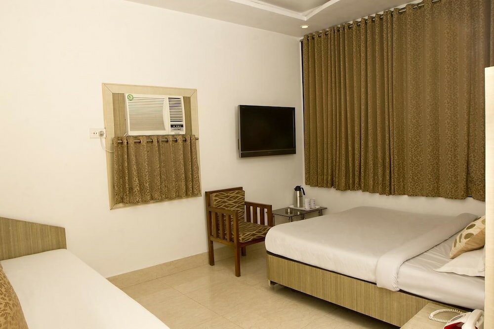 Фото Hotel White House