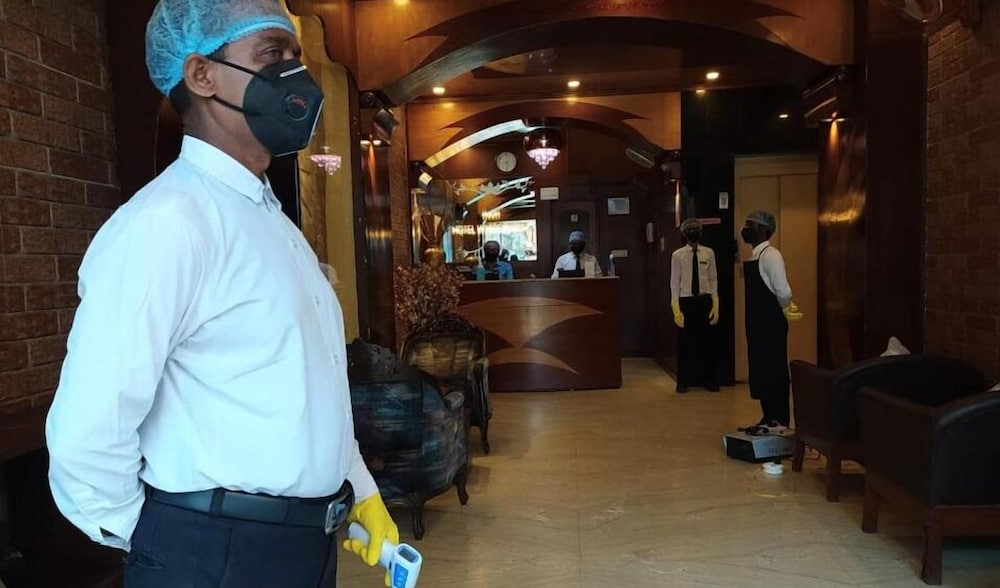 Фото Hotel White House