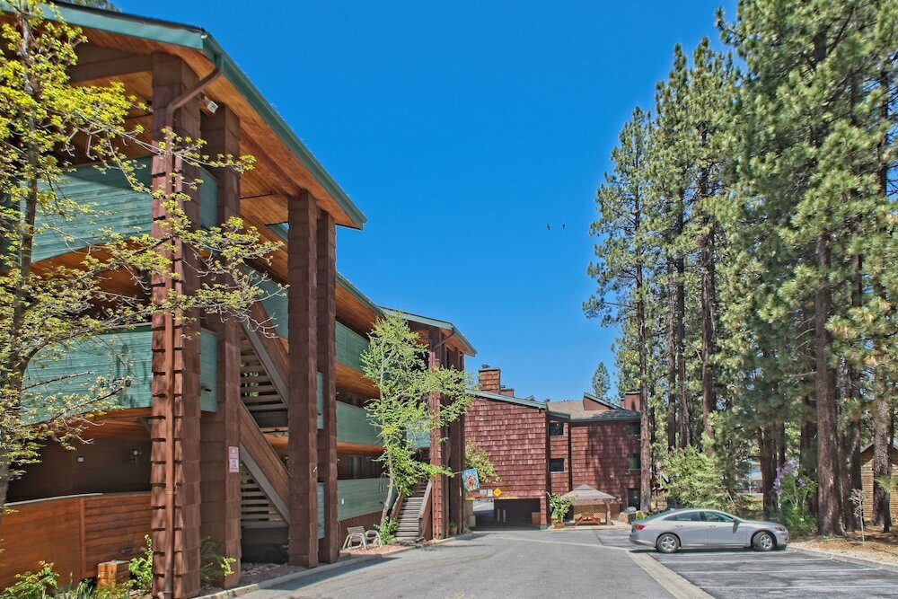 Фото Snow Lake Lodge