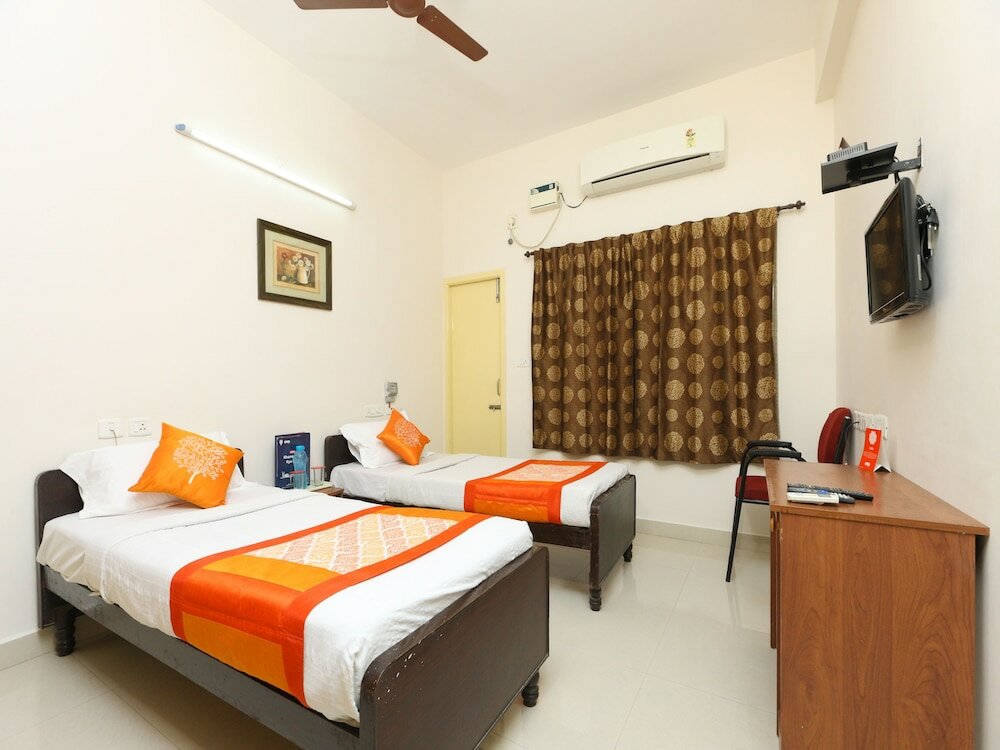 Фото Oyo 20013 SilverKey Omr