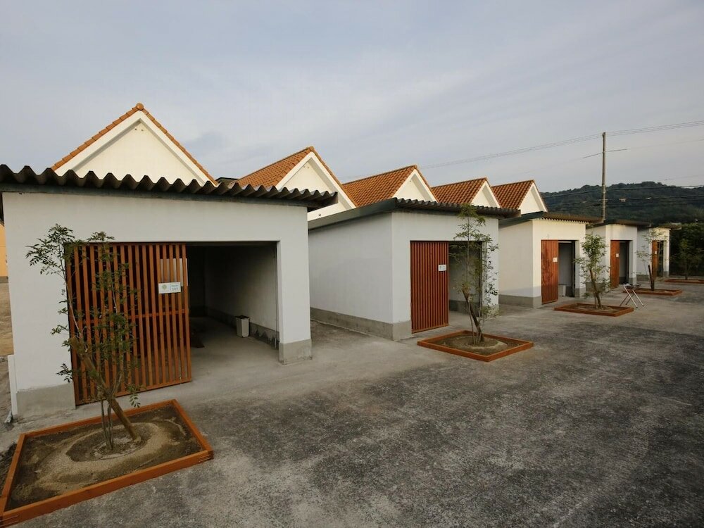 Фото Awajishima Hotel Lodge Green Cozy