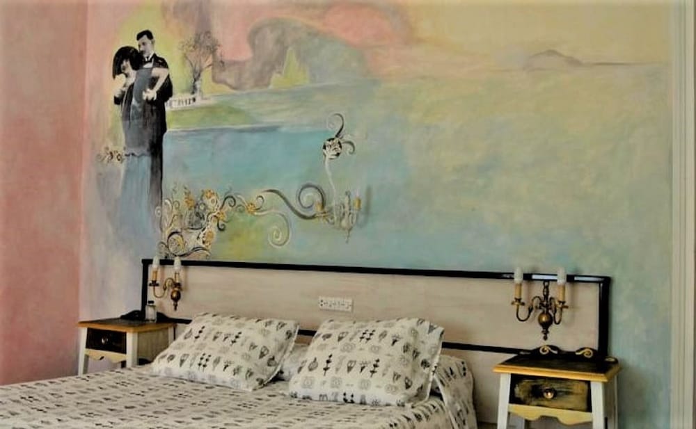 Фото Hostal Montsoliu