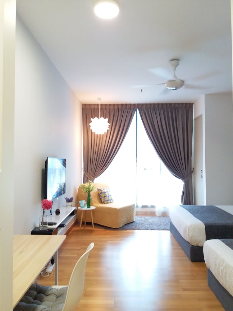Фото Kl Gateway Luxury Apartment