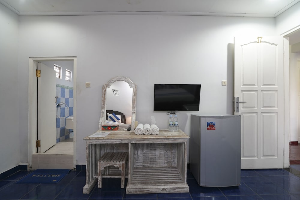 Фото Oyo 1934 Sedana Inn