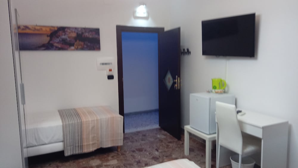 Фото Marina Sky 8 Deluxe rooms