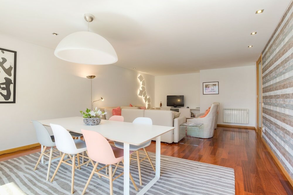 Фото Pretty Porto Apartment by Soulsharing
