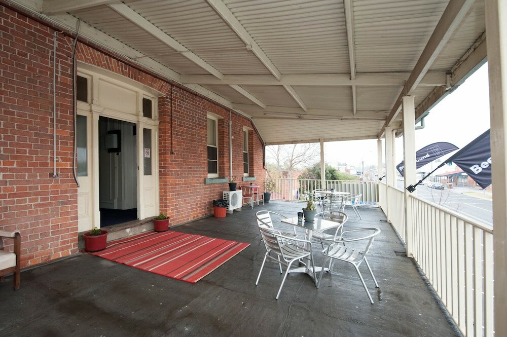Фото Riverina Hotel