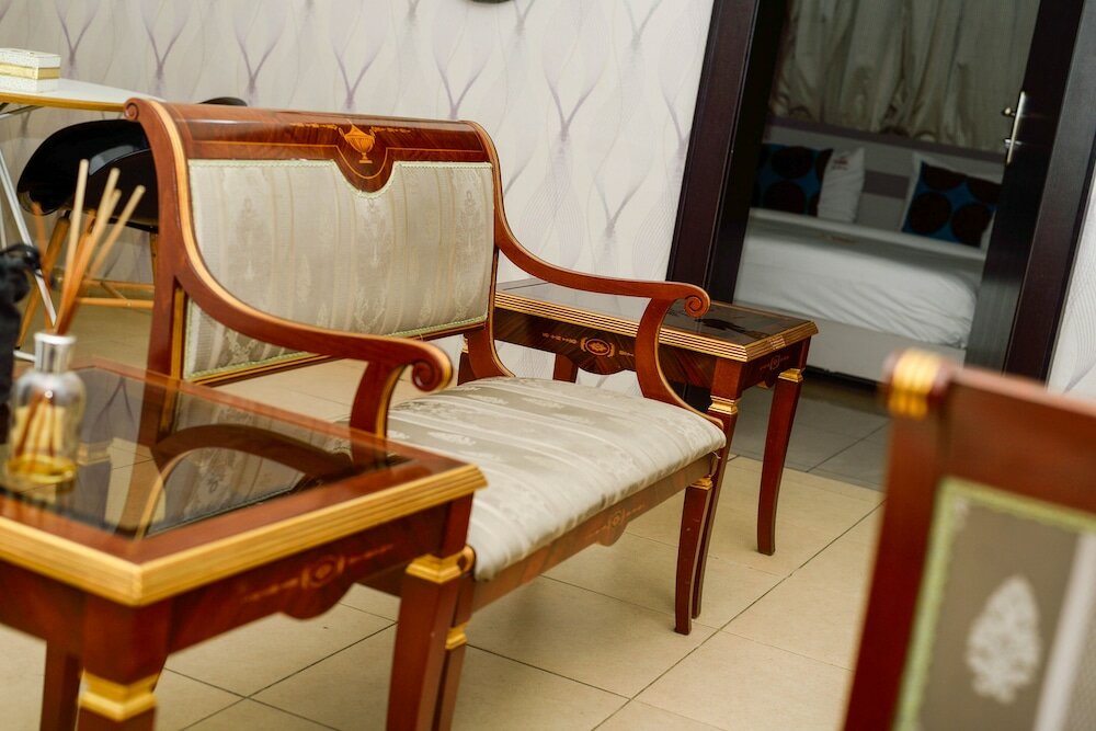 Фото The Nook Apartments