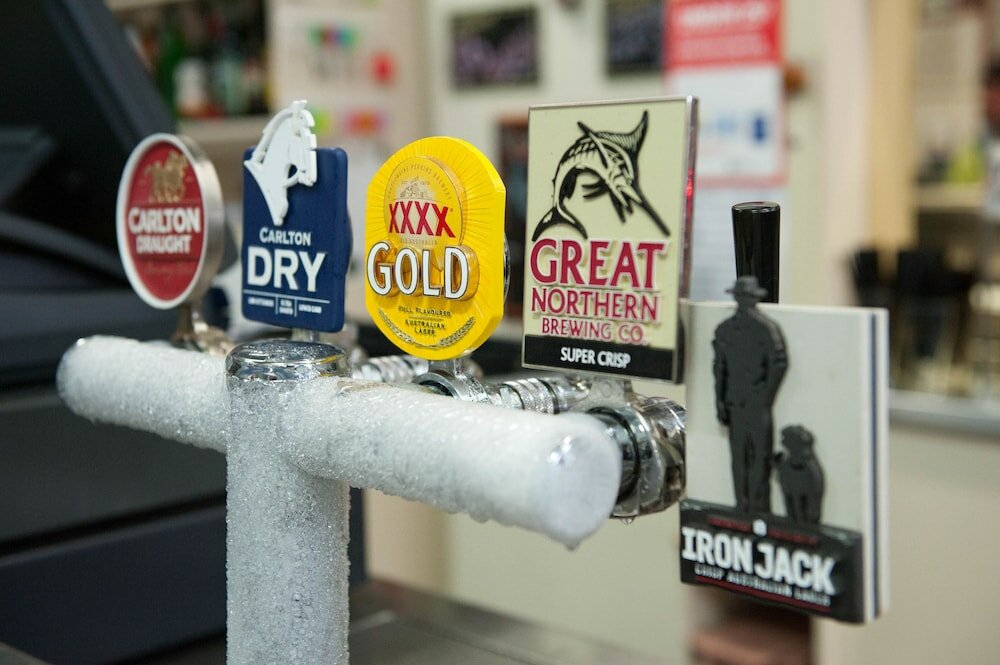 Фото Riverina Hotel