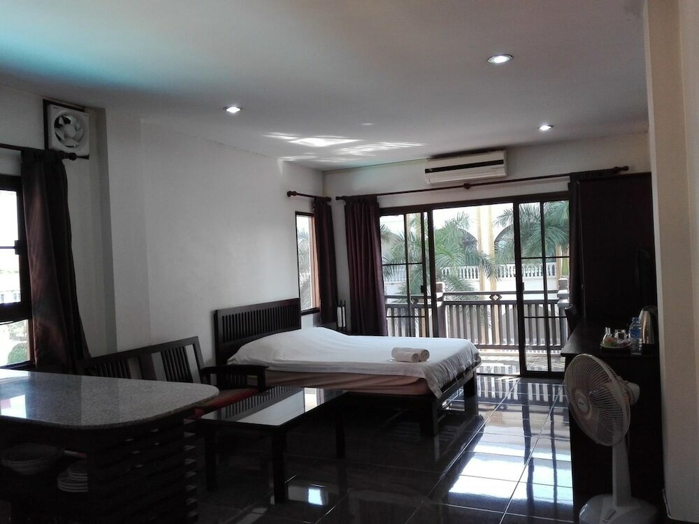 Фото Faa Apartment