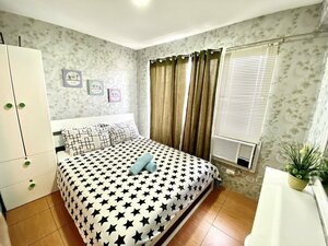 Гостиница 1 Bedroom Deluxe Condo at Apartelle D