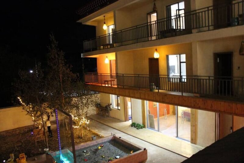 Гостиница Shangri-La Youyou Inn