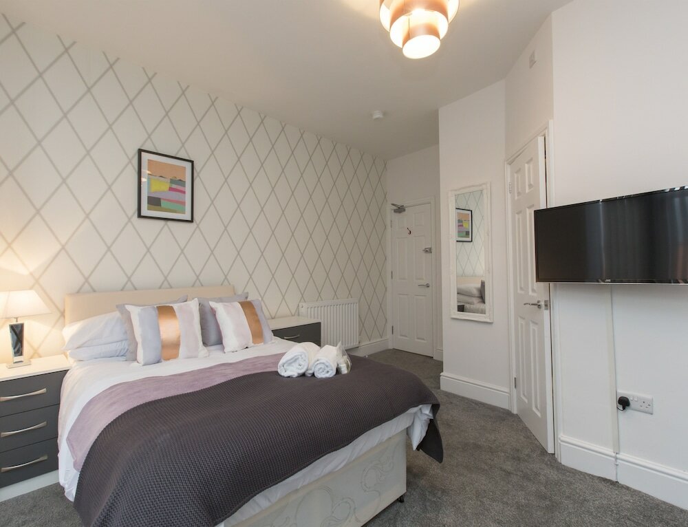 Фото Townhouse Plus @ 40 West St