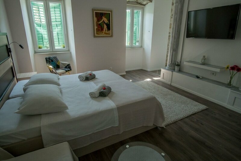 Гостиница Jr Luxury Guesthouse в Сплите
