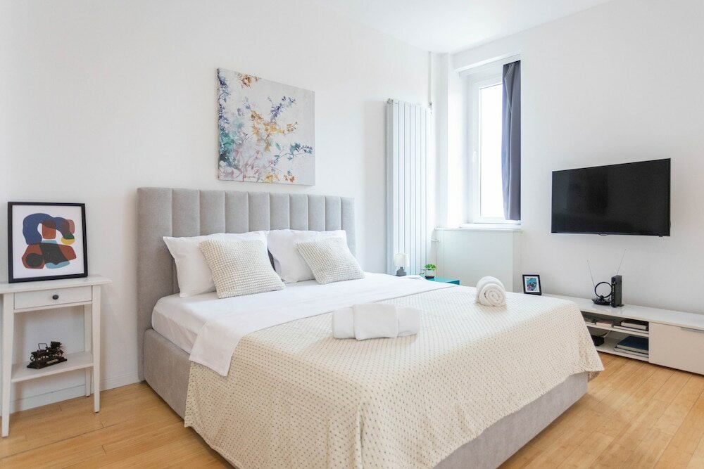 Фото Beautiful Main Square Studio With the Balcony