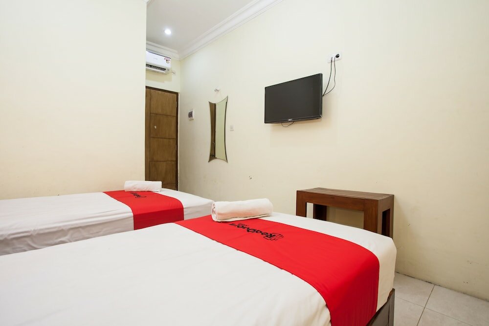 Фото RedDoorz near Marvell City Mall