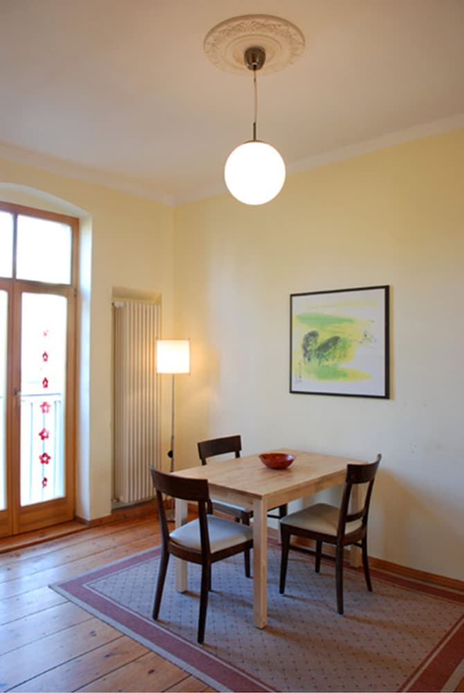 Фото Apartment- und Zimmervermietung am Park