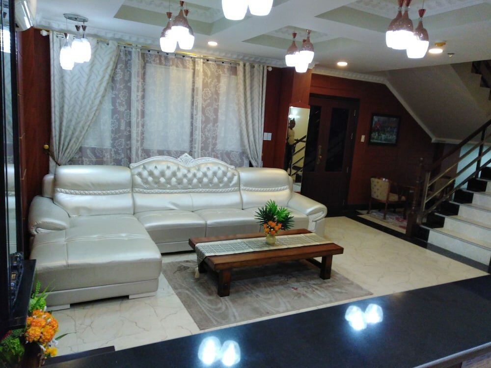 Фото Venezia Suites Hotel