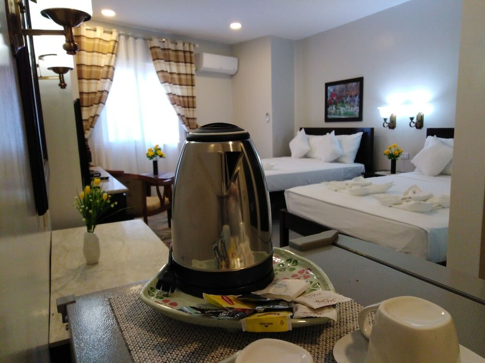 Фото Venezia Suites Hotel