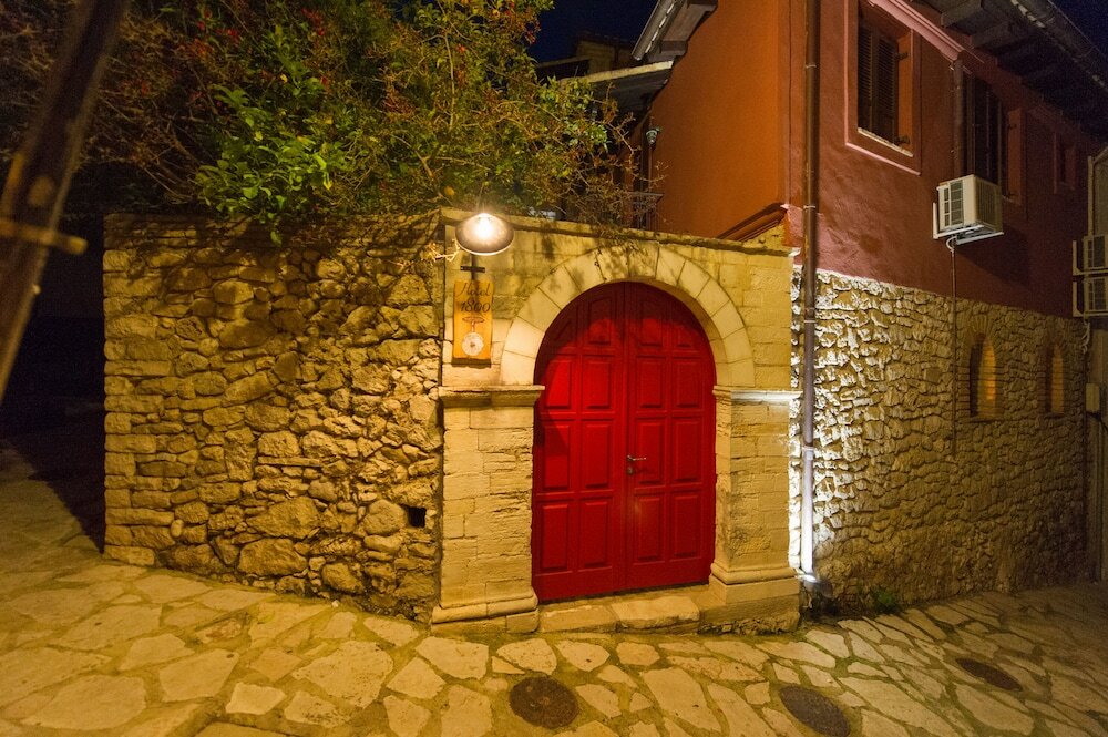 Фото Small Luxury Hotel 1800