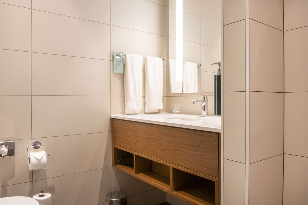 Фото Hilton Garden Inn Tbilisi Chavchavadze