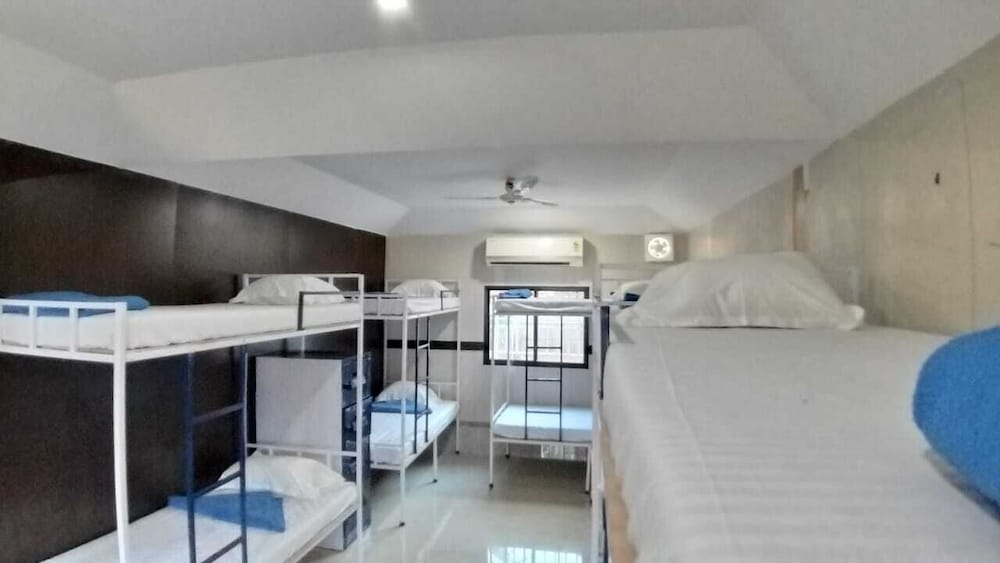 Фото R K Beach Cottage