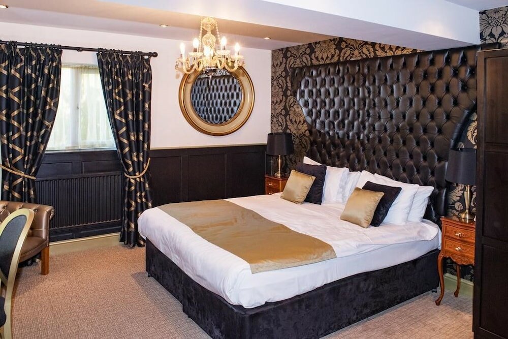 Фото Henley Hotel