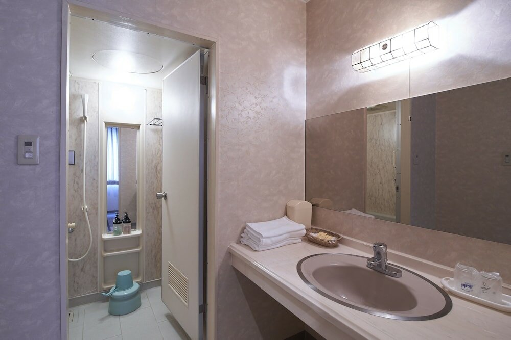 Фото Hotel Four C's