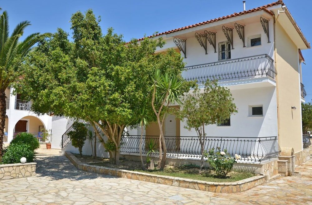 Фото Sunny Garden