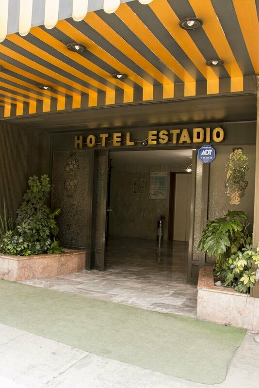 Гостиница Hotel El Estadio в Мехико