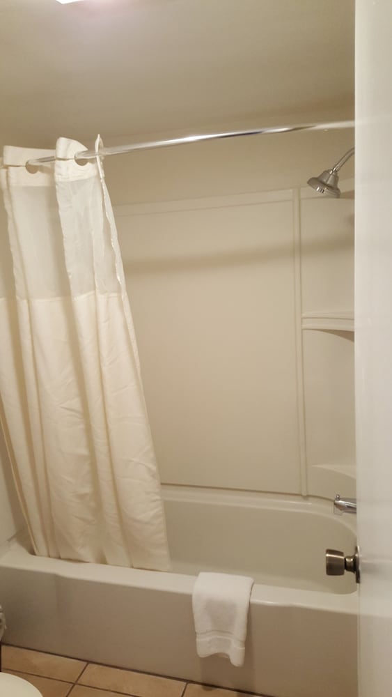 Фото Quality Inn Escondido Downtown