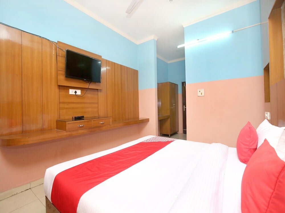 Фото Oyo 5906 Hotel Parvaaz