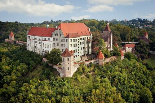 Гостиница Himmel Landshut Hotel-Restaurant-Cafe в Ландсхуте