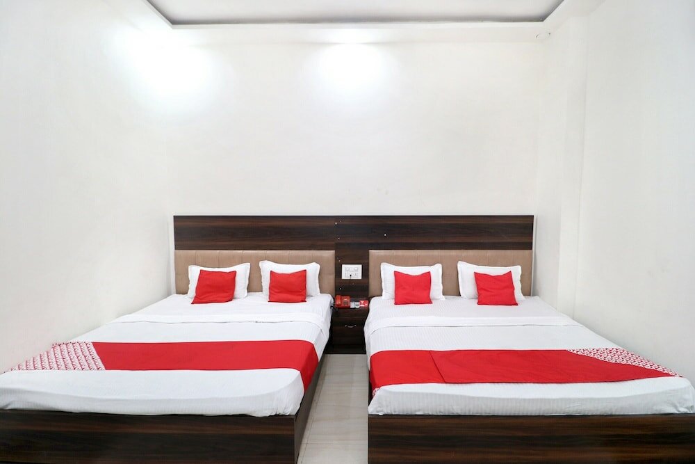 Фото Oyo 16379 Hotel LivInn Hub