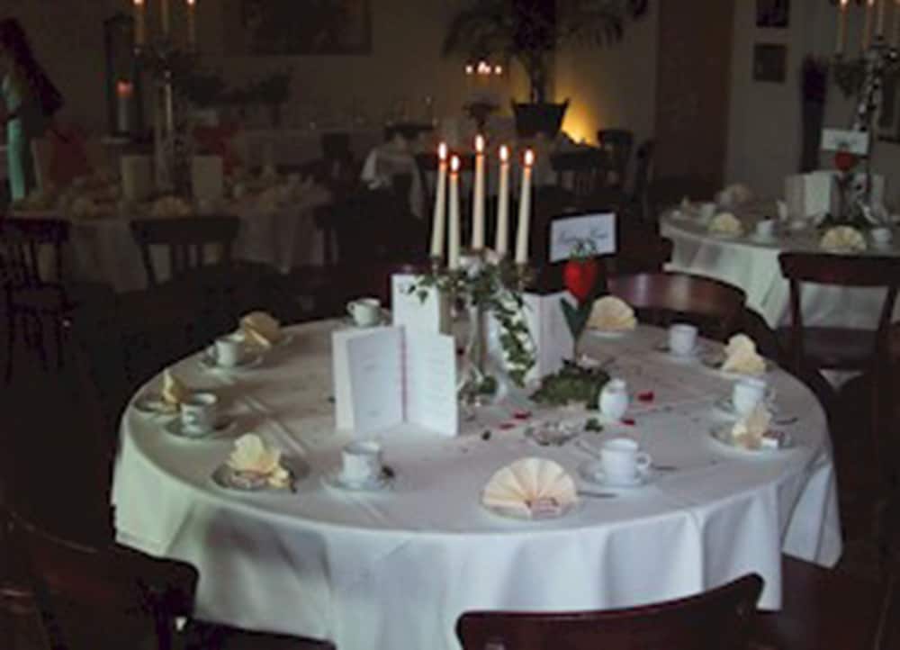 Фото Hotel Bergschlösschen