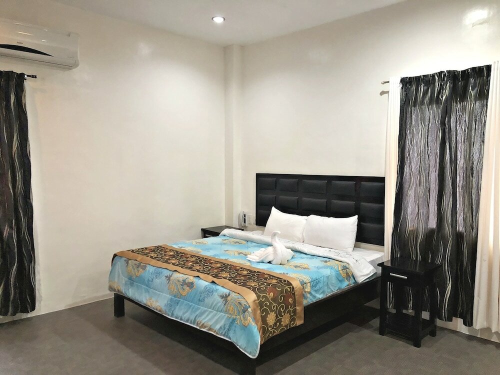 Фото Knights Ko Suites