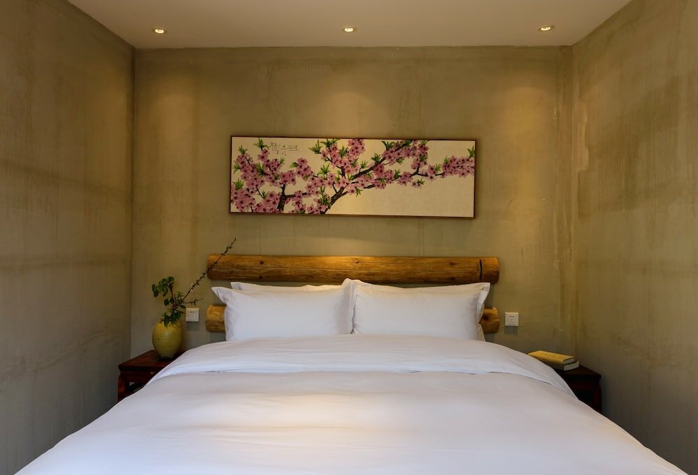 Фото Lotus Mountain Boutique Inn