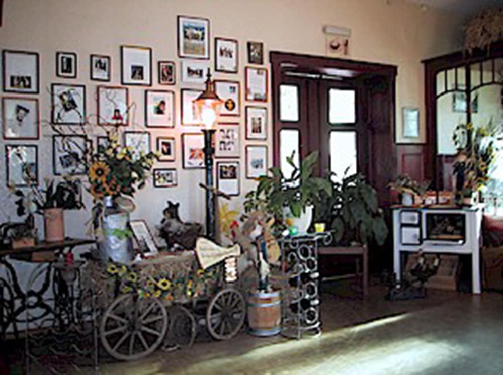 Фото Hotel Bergschlösschen