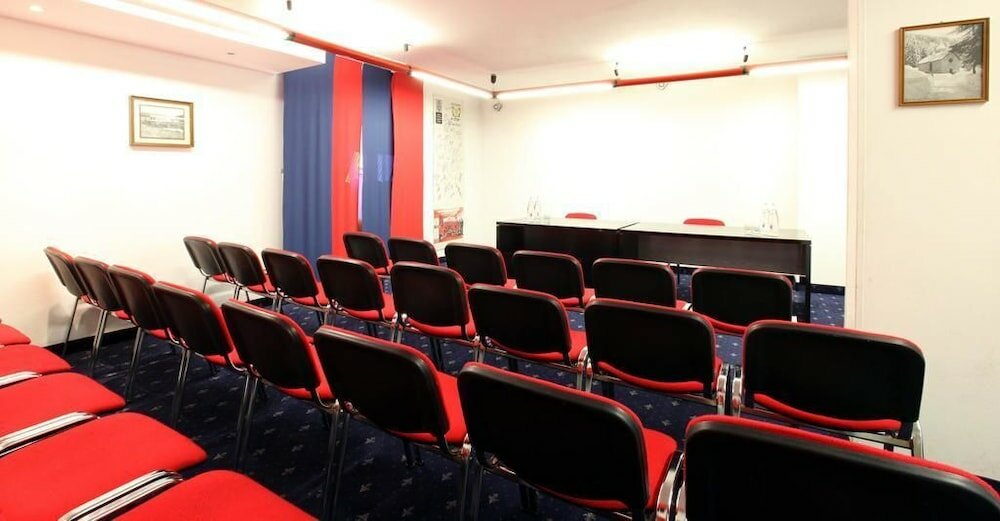 Фото Olympic Royal