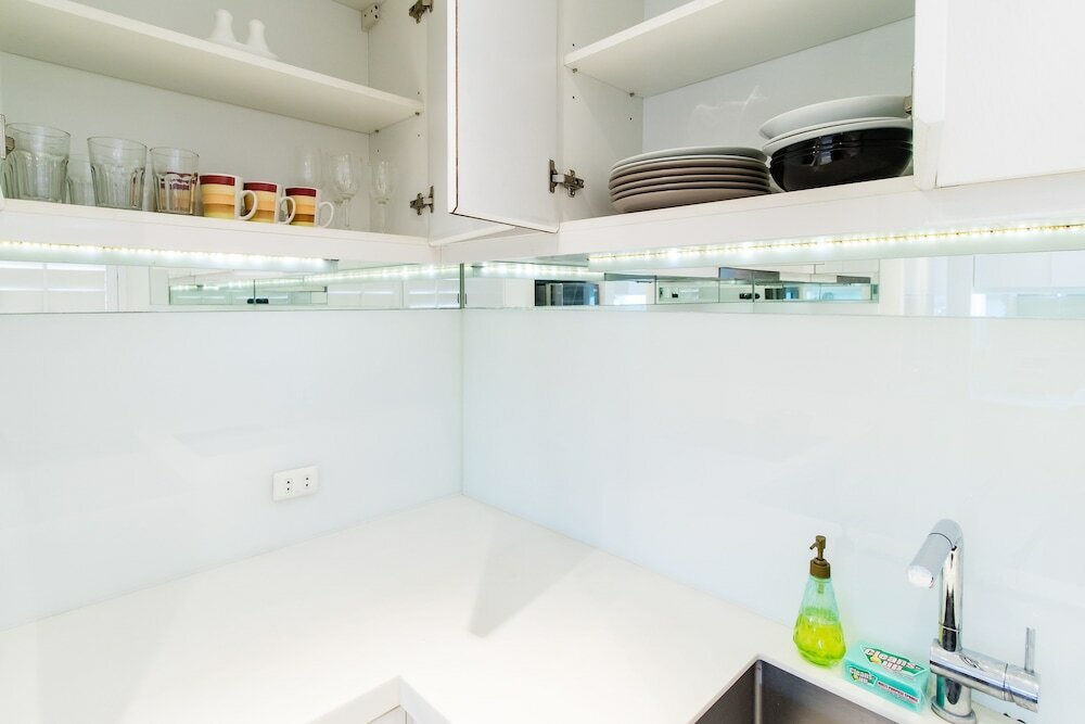 Фото Alcoves Greenbelt Park Place Makati