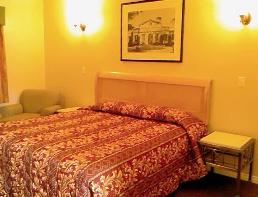 Фото Aqua Inn Motel