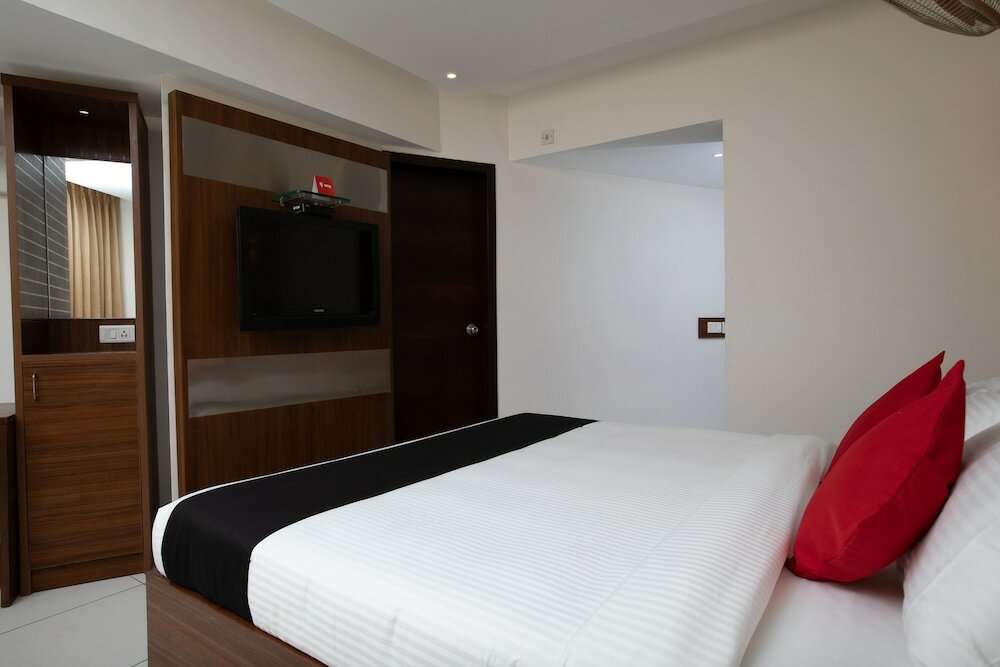 Фото Capital O 16891 Klase Hotels