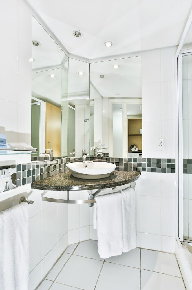 Фото Holiday Inn Express Sandton Woodmead, an Ihg Hotel