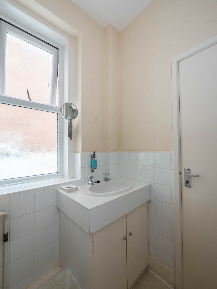 Фото Oyo Pier Hotel Rhyl